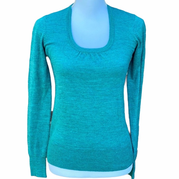 Green Wool Sweater St Patrick’s Day ADRIENNE VITTADINI GREEN WOOL BLEND SWEATERD - Picture 1 of 14